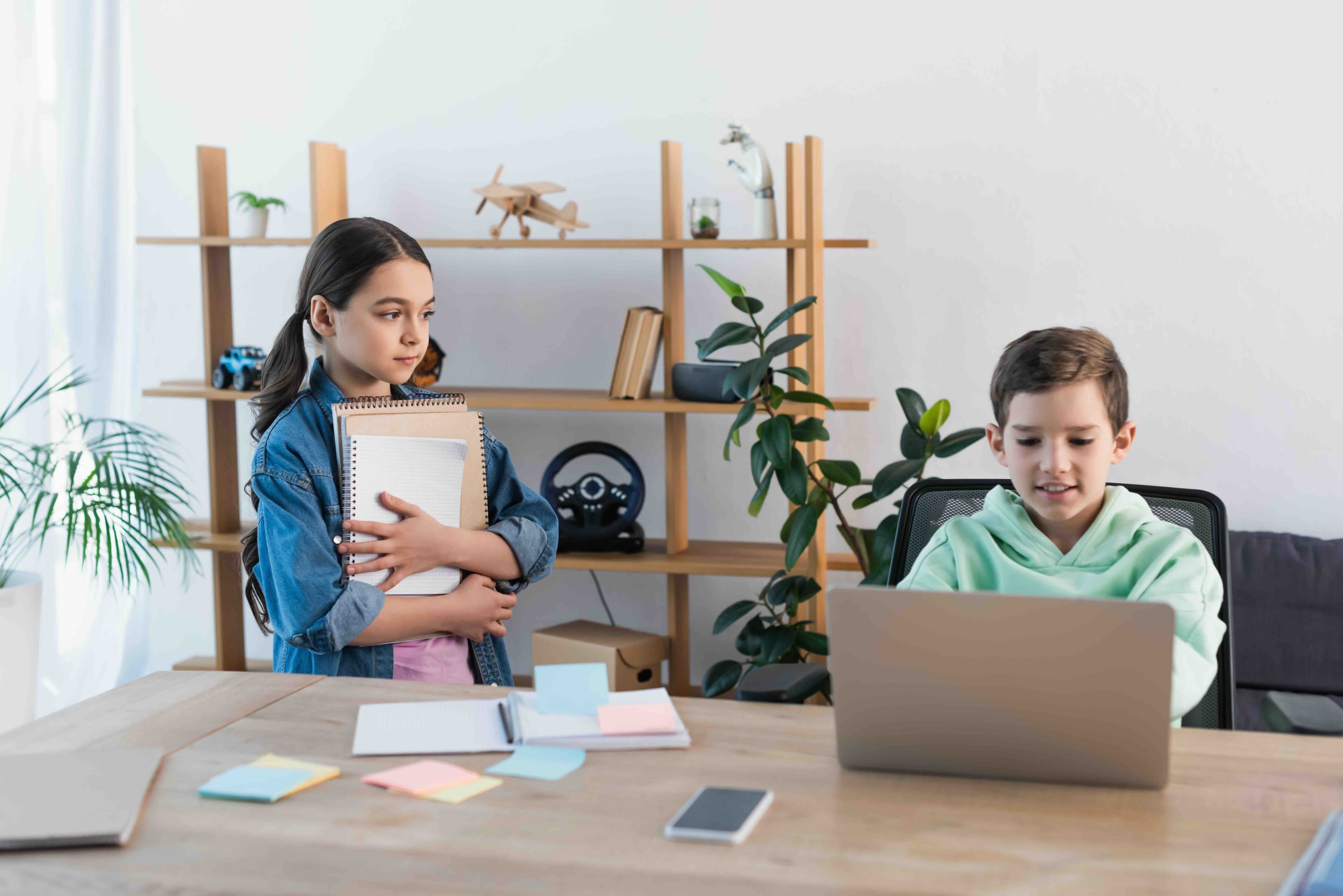 How Does ABA Build Independent Living Skills at Home and School?